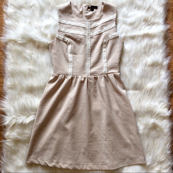 Macc and Riley Dress - Picture 2 of 8